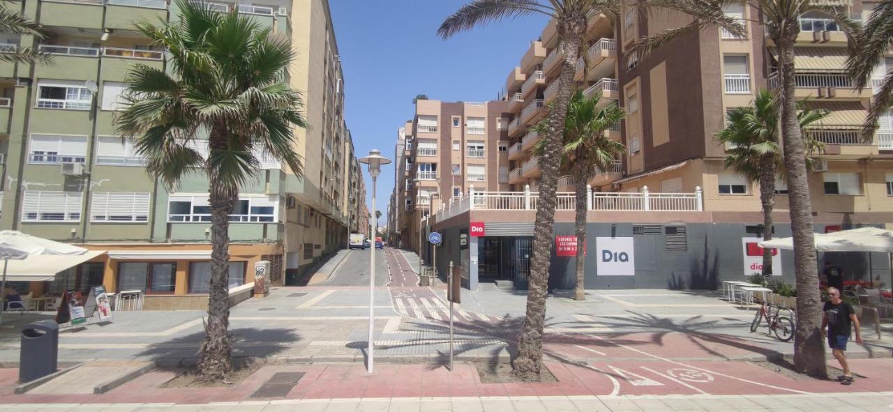 Playa Zapillo Apartamento *